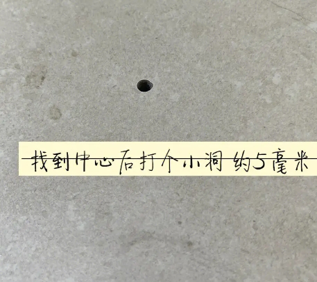青山瓷砖空鼓维修公司专业解答在瓷砖铺贴过程中，如果砂料搅拌不均匀，将会带来以下问题